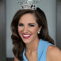 Maggie_Benton