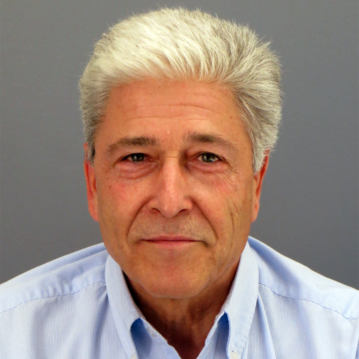 RR_VladimirPsenickaheadshot