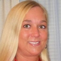 Sandra Roeling headshot