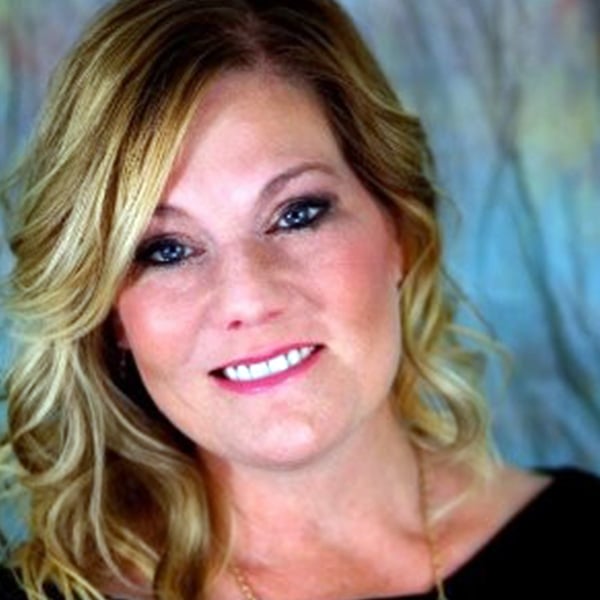 rr_BeckiWhitman_headshot