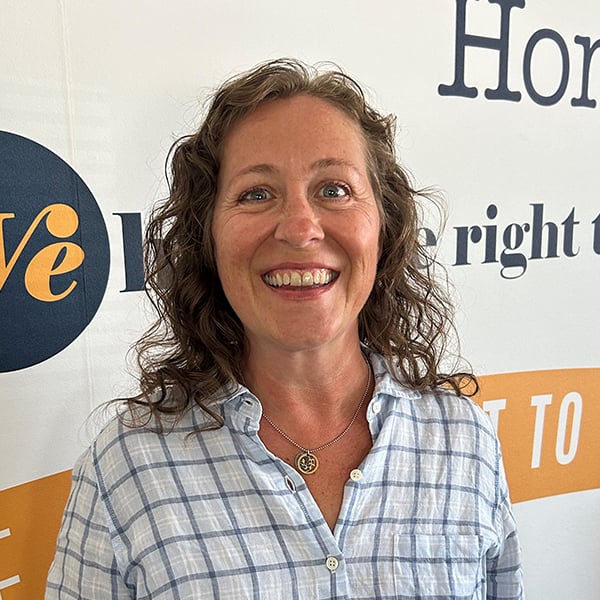 rr_GinaSmithheadshot