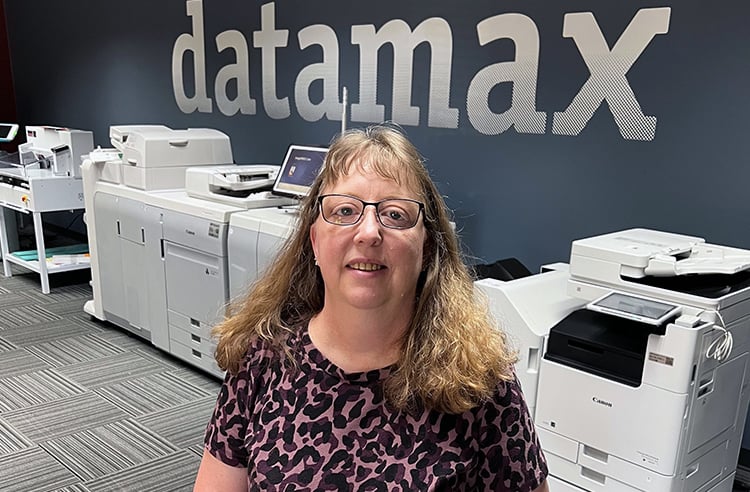 rr_LoriLarson-1 rr_LoriLarson-1